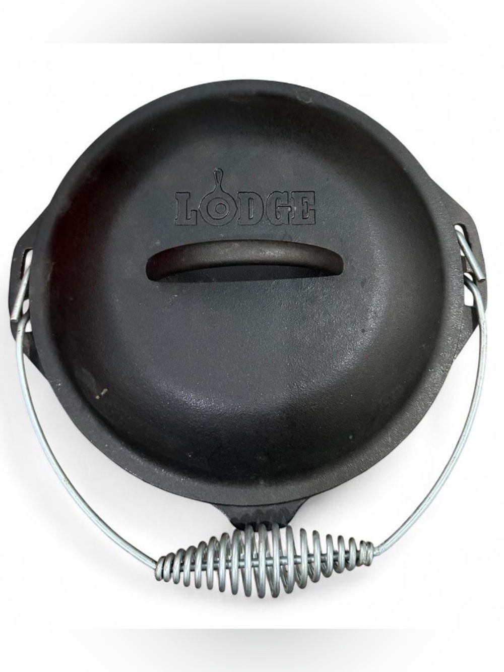 Lodge Cast Iron 10 1/4" Dutch Oven With Spiral Bail Handle And Lid